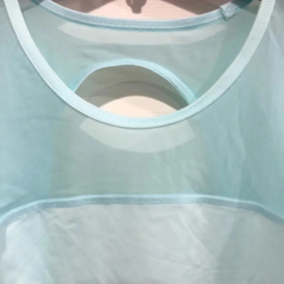 Fila Women’s L Large Mesh Light Teal Tank Top NWT Oval Cutout Tank Top - Picture 3 of 6